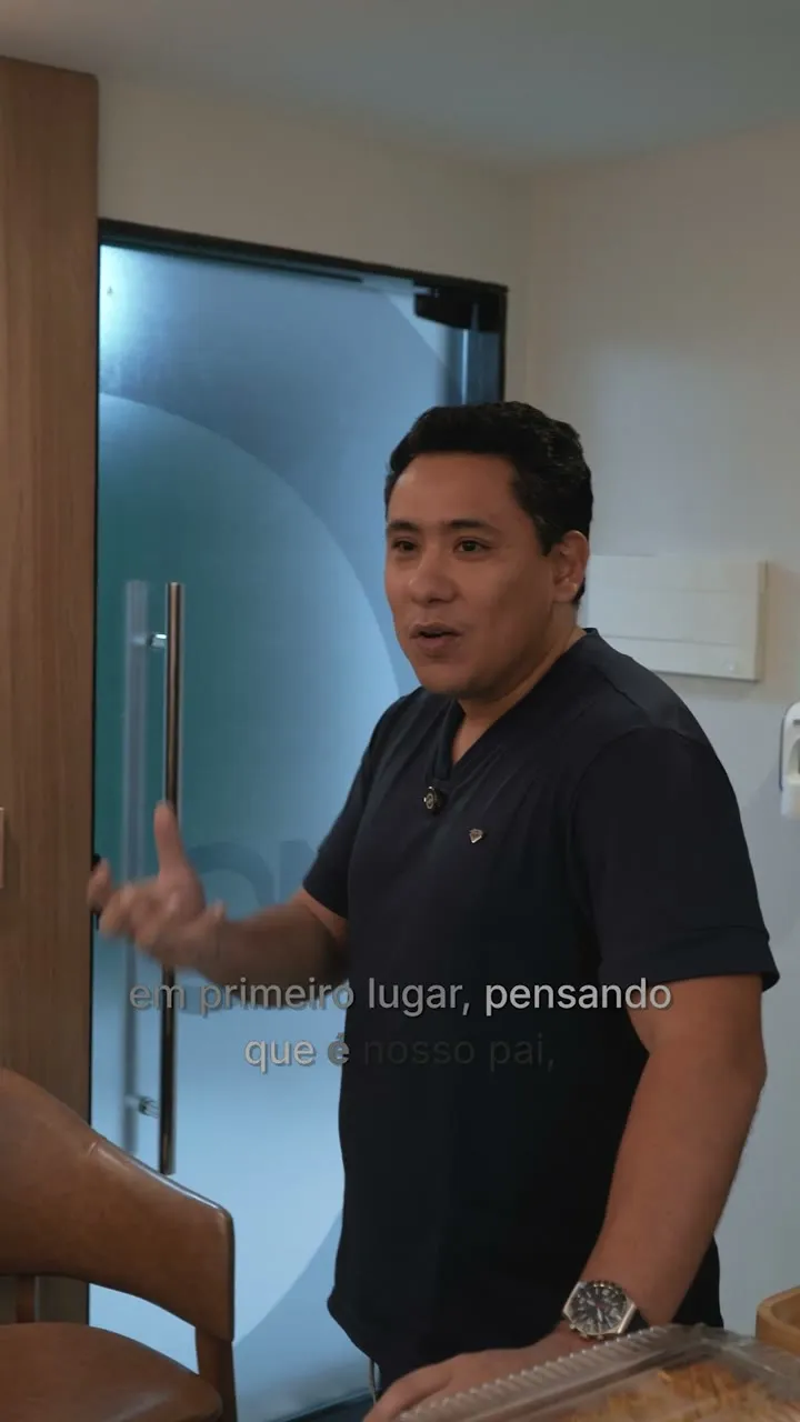 Depoimento em vídeo de aluno sobre o curso de Laminados Cerâmicos